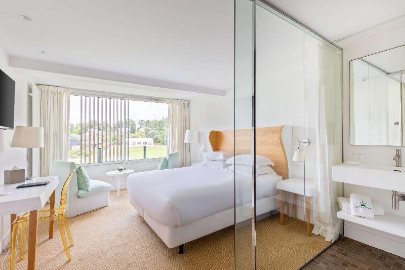 Best Western Plus Le Roi Arthur Hotel et Spa image