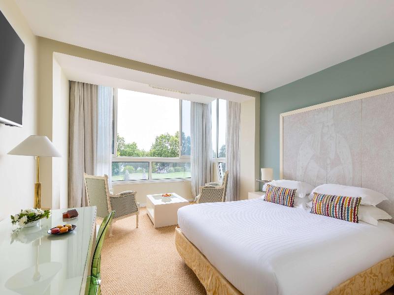 Best Western Plus Le Roi Arthur Hotel et Spa image