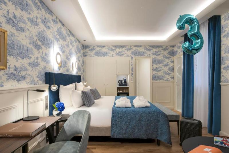 Hotel Cambon image
