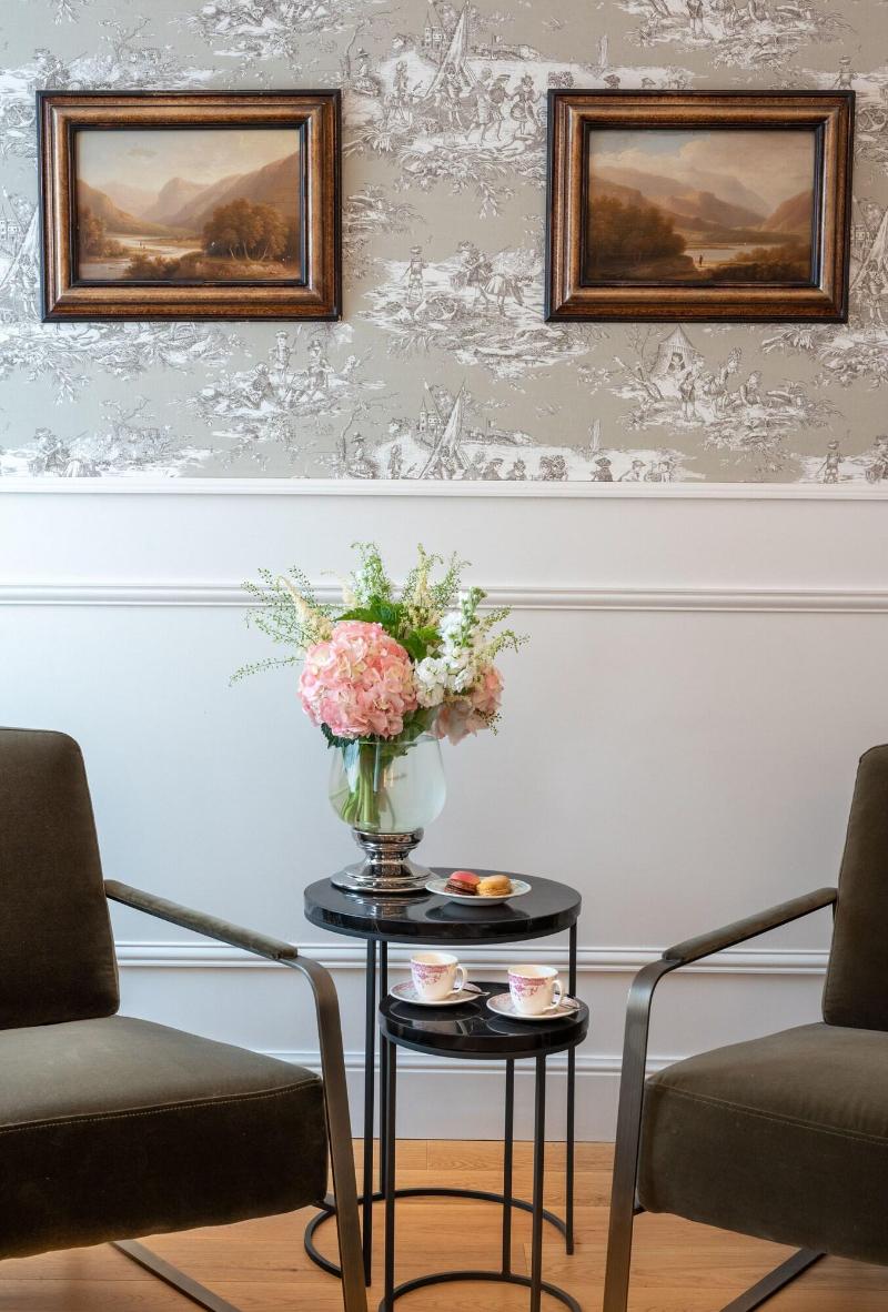 Hotel Cambon image