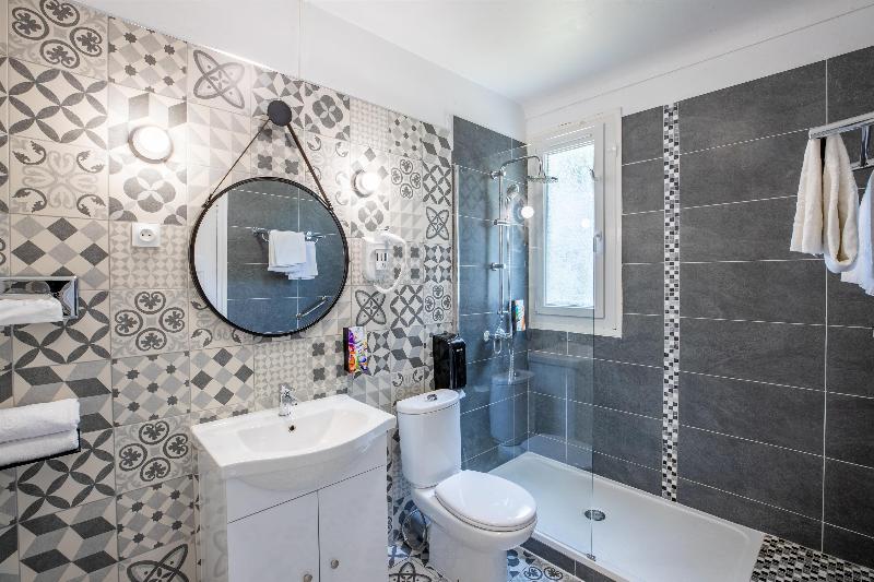 Sure Hotel by Best Western Port Jerome - Le Havre image