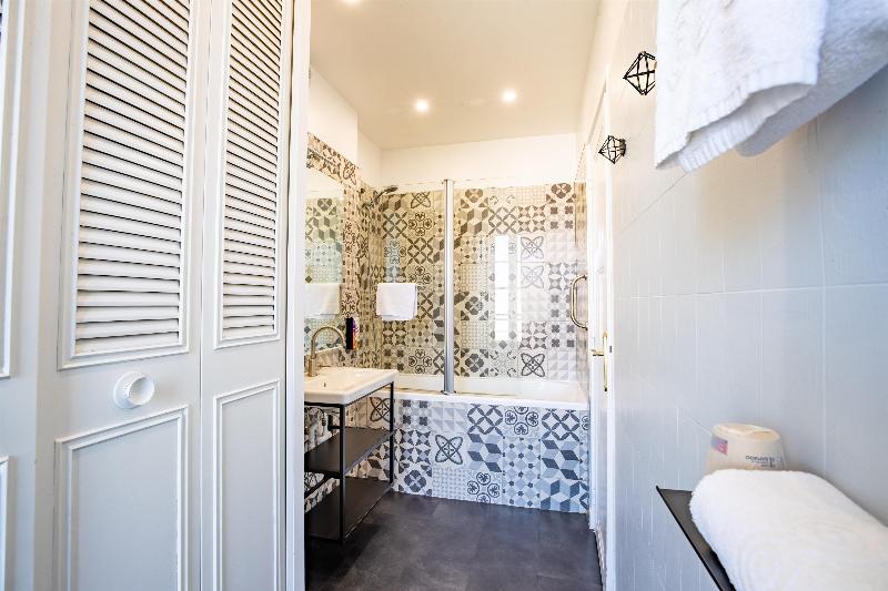 Sure Hotel by Best Western Port Jerome - Le Havre image