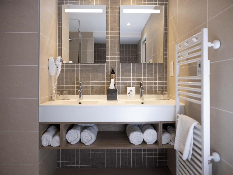 Hotel Vitalparc, The Originals Collection image