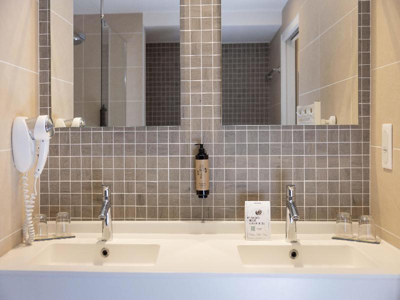 Hotel Vitalparc, The Originals Collection image