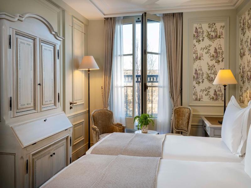 Hotel Quai Voltaire image