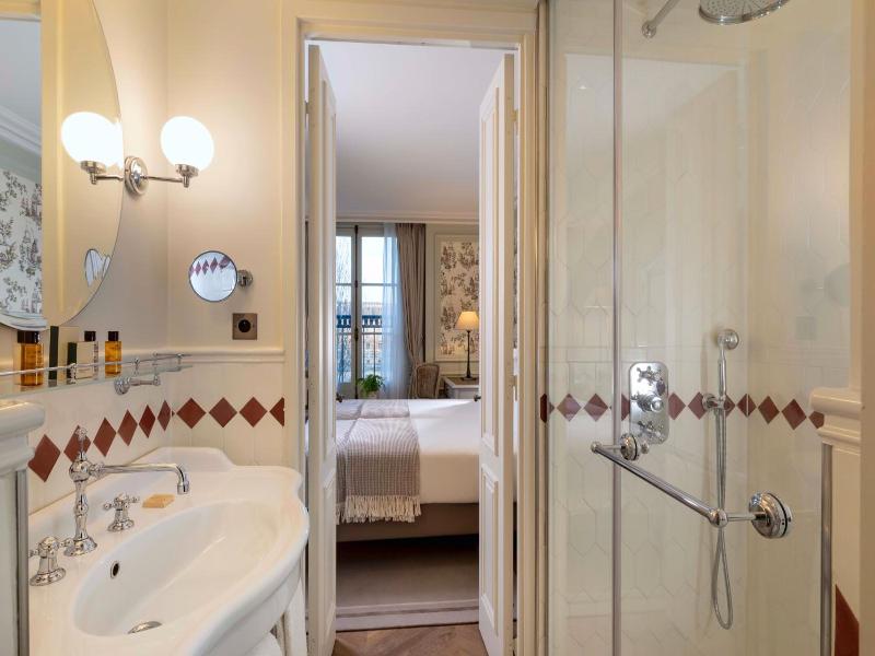 Hotel Quai Voltaire image