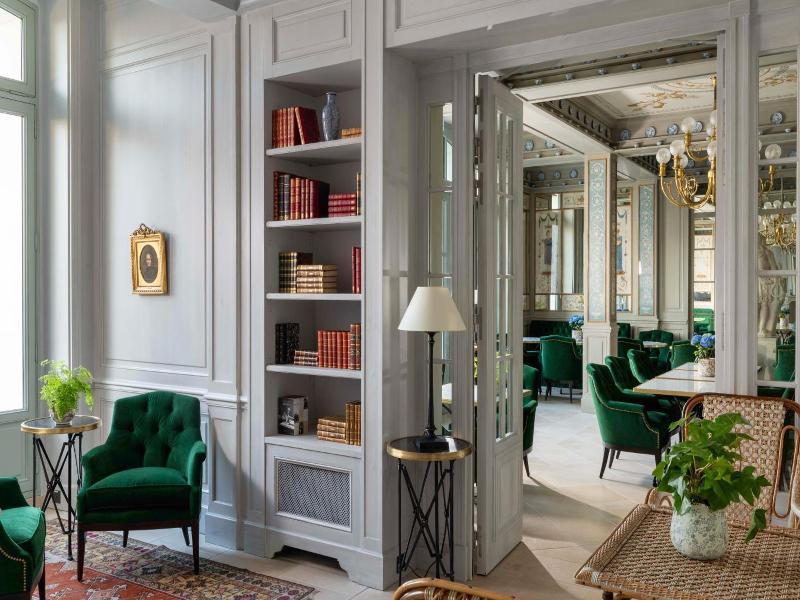 Hotel Quai Voltaire image