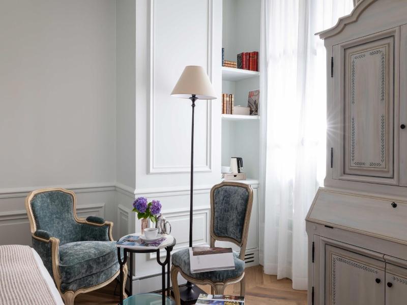 Hotel Quai Voltaire image