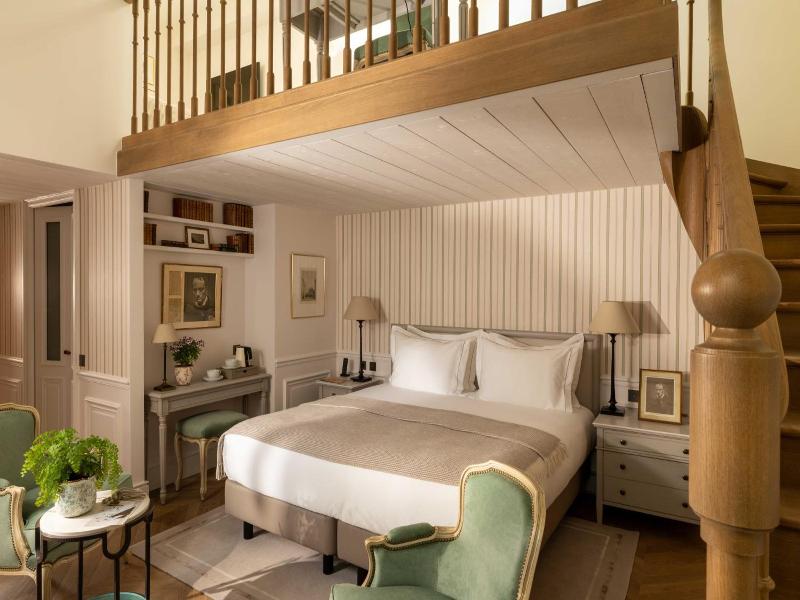 Hotel Quai Voltaire image