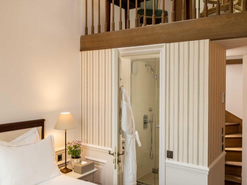 Hotel Quai Voltaire image