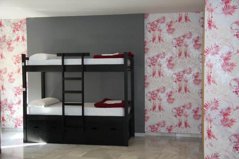Oasis Hostel Malaga image