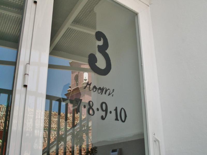 Oasis Hostel Malaga image