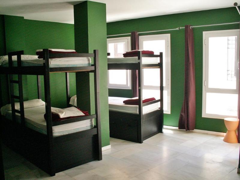Oasis Hostel Malaga image
