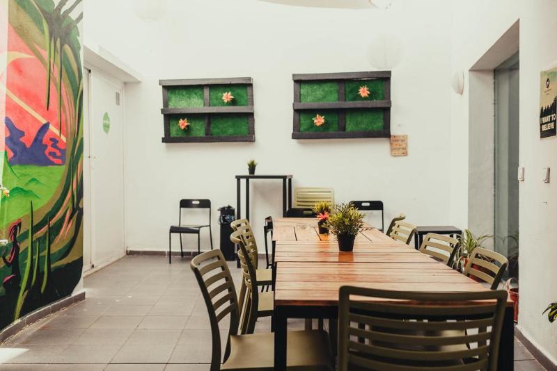 Oasis Hostel Malaga image