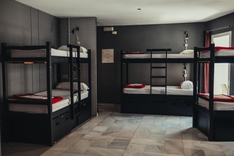 Oasis Hostel Malaga image