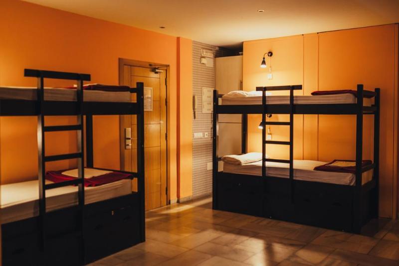 Oasis Hostel Malaga image