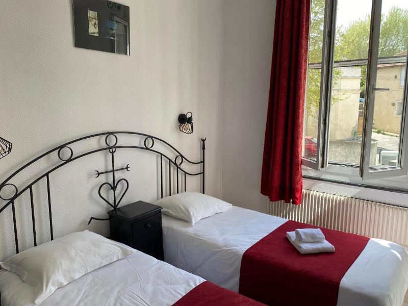 Hostellerie De La  Source image