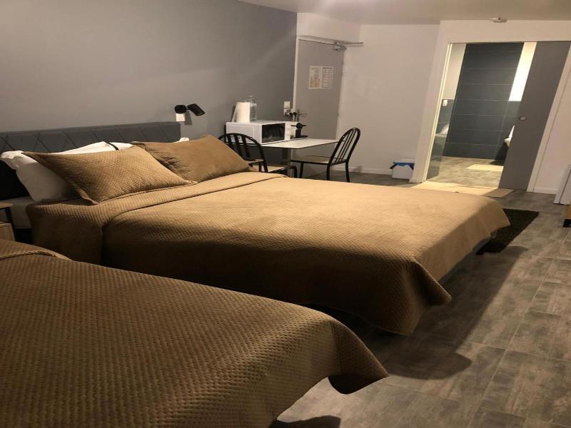 Hotel Saint Charles image