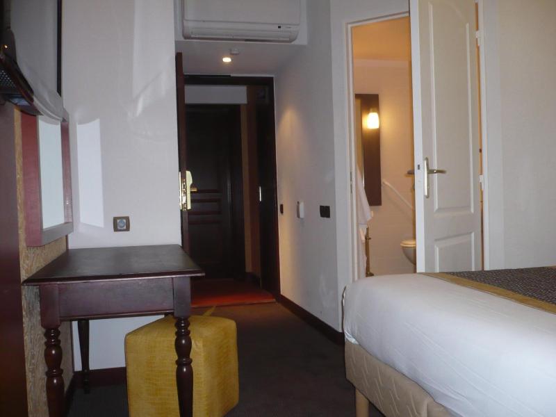 Hotel De France image