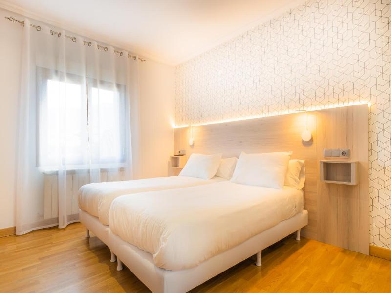 Hostal Gran Duque image