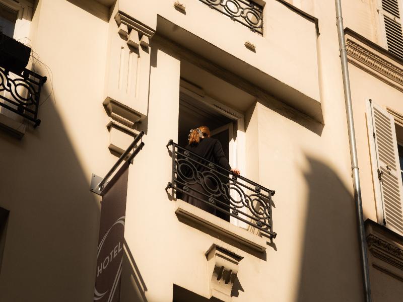 9Hotel Opera image
