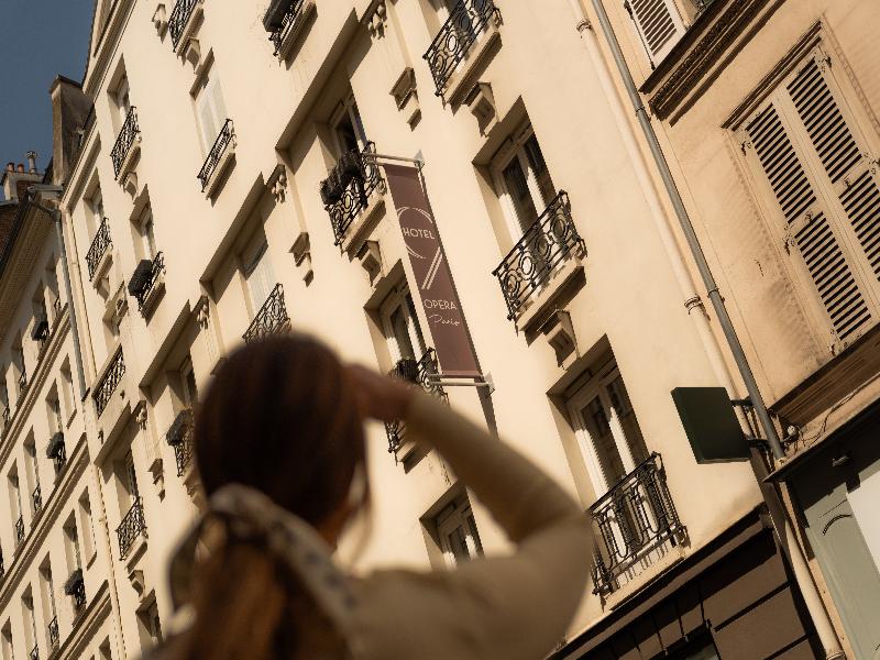 9Hotel Opera image