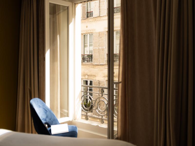 9Hotel Opera image