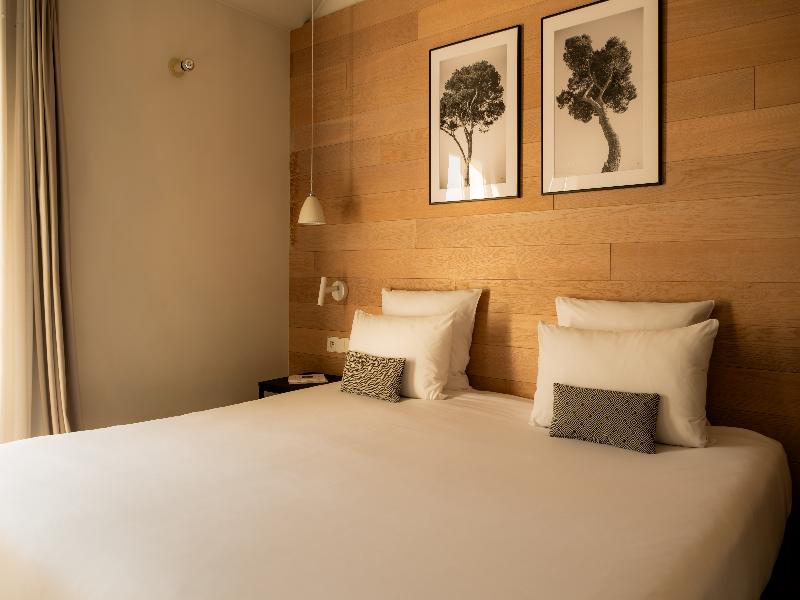 9Hotel Opera image