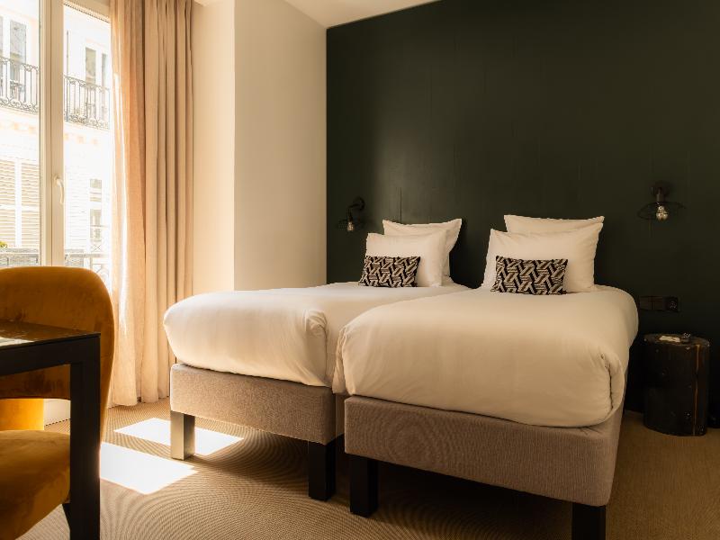 9Hotel Opera image