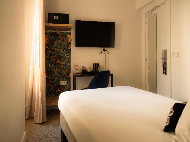 9Hotel Opera image