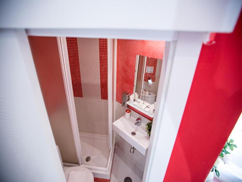 Hostal Inn Madrid image