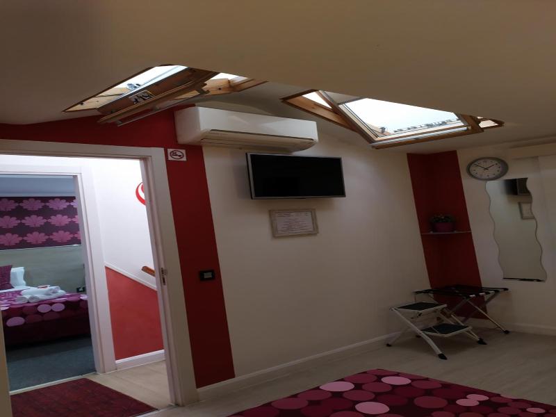 Hostal Inn Madrid image