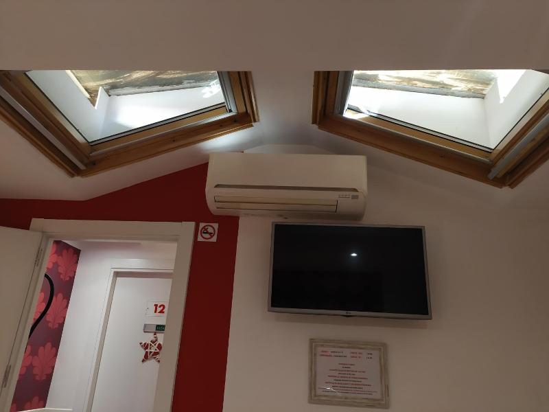 Hostal Inn Madrid image