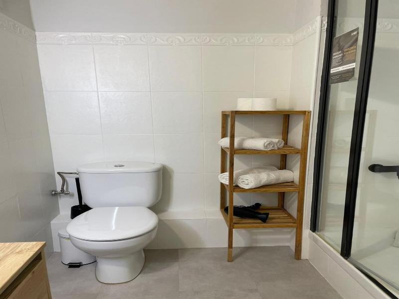 Hostal El Ninot image