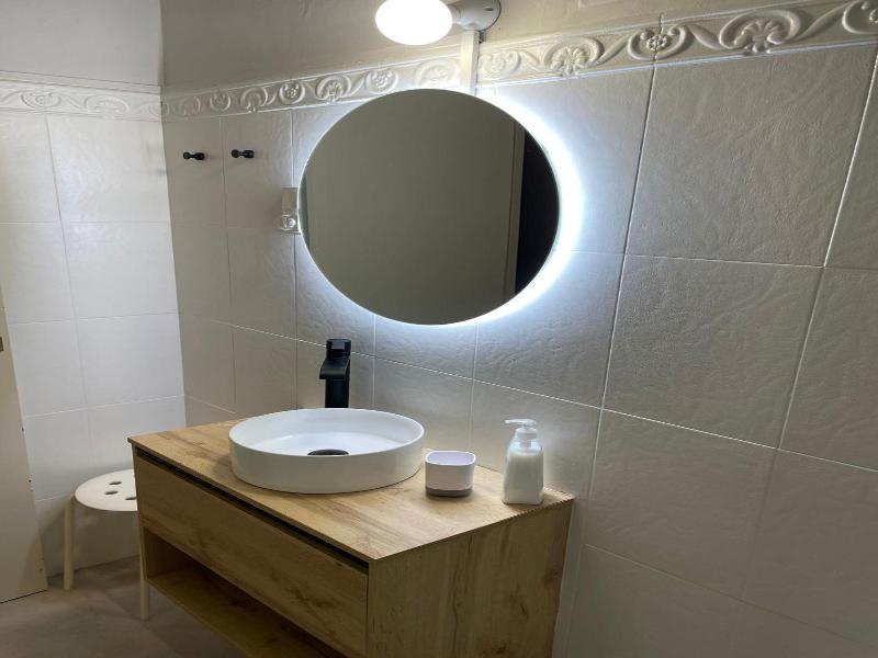 Hostal El Ninot image