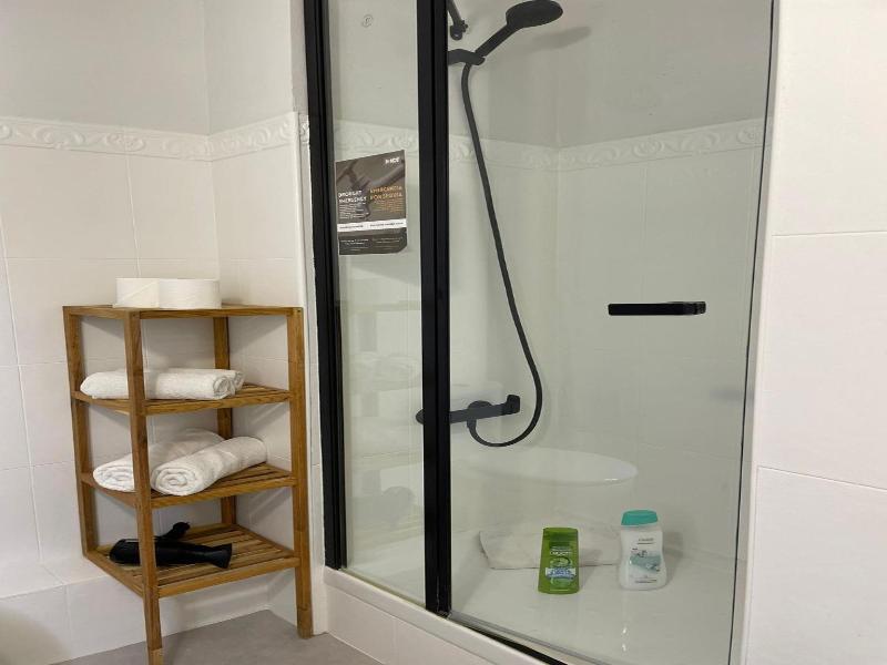 Hostal El Ninot image