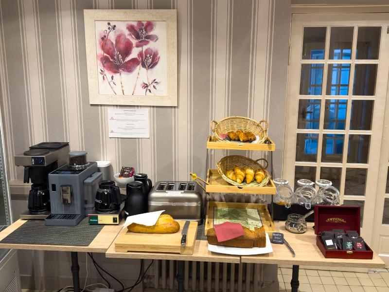 Hotel Des Voyageurs image