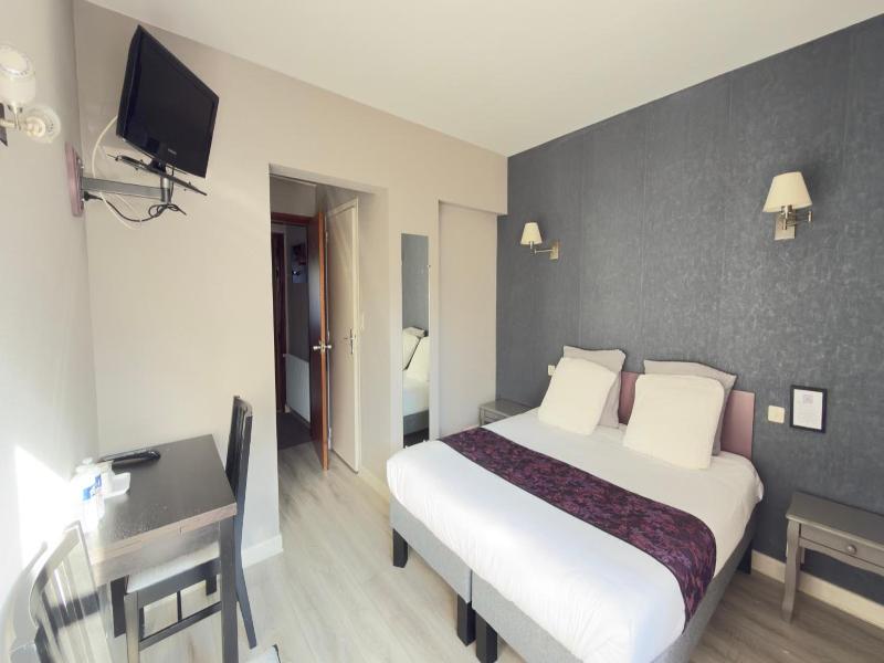 Hotel Des Voyageurs image