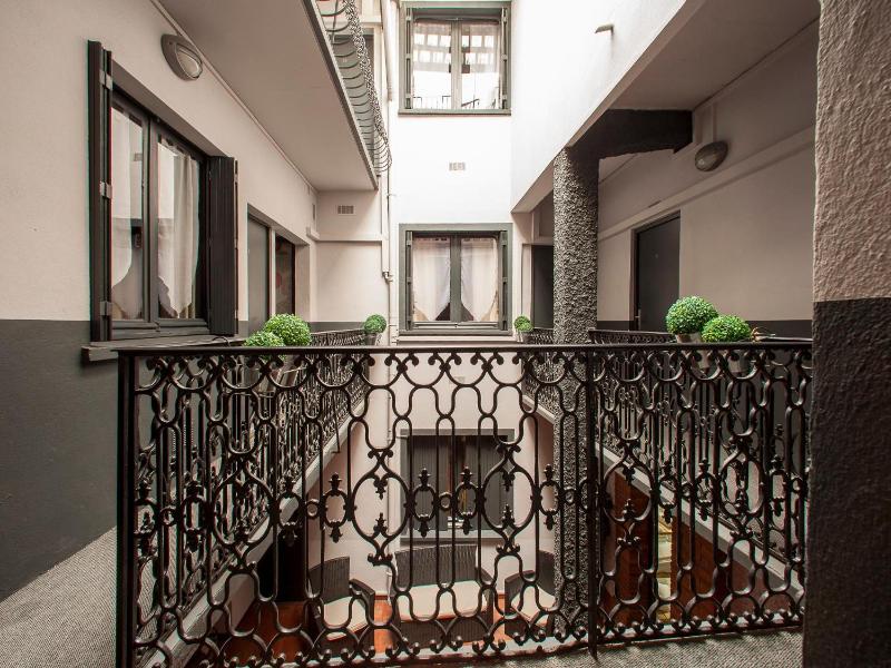 Hotel Arnaud Bernard image