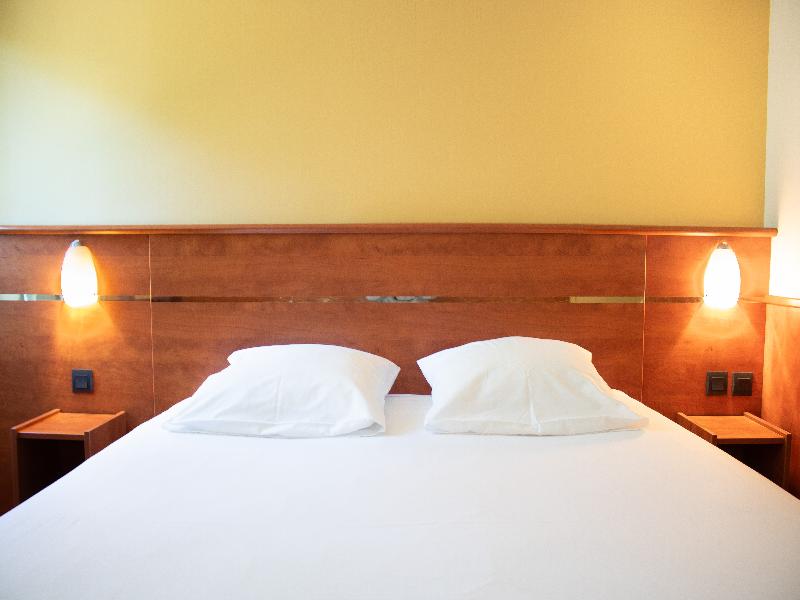 Brit Hotel Agen - L'Aquitaine image