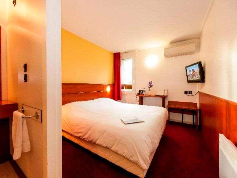 Brit Hotel Agen - L'Aquitaine image