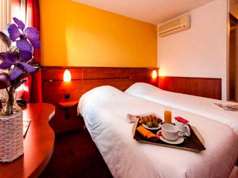 Brit Hotel Agen - L'Aquitaine image