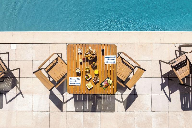 Hotel Des Portes   Ile De Re image