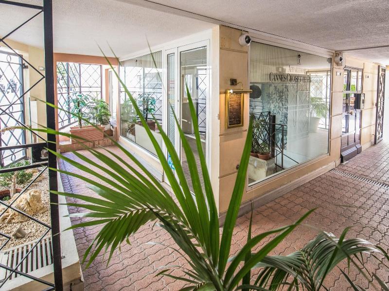 Cannes Croisette Prestige image