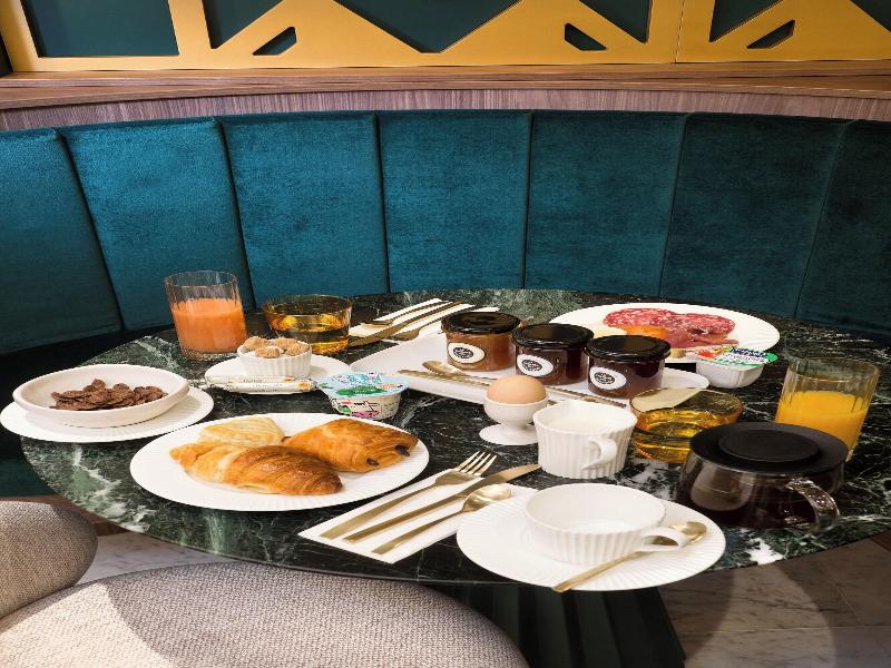 Hotel Royal Fromentin image