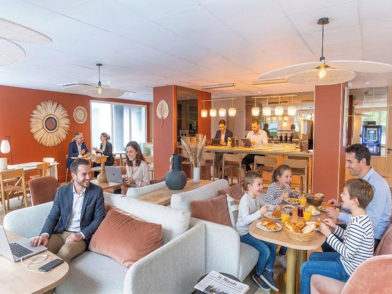 Brit Hotel Olympia