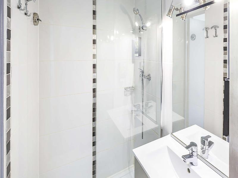 Sure Hotel by Best Western Annecy image