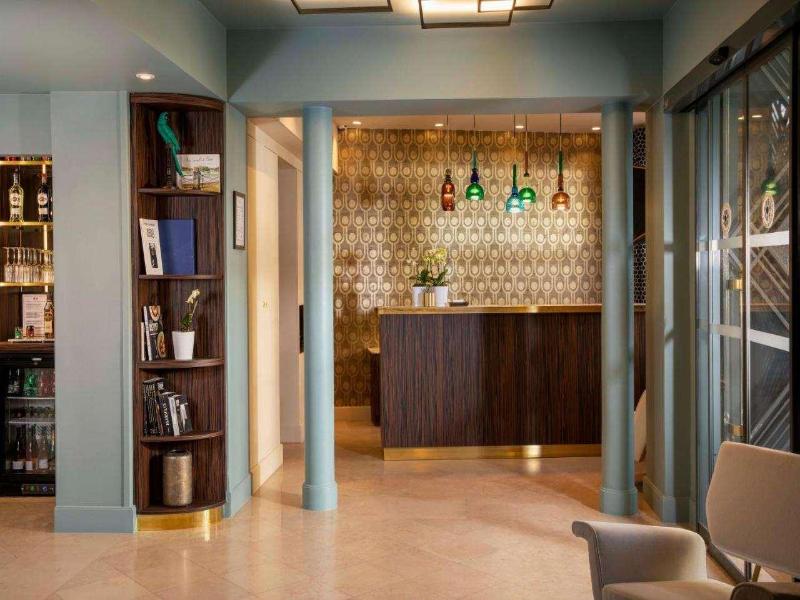 Hotel Aiglon image
