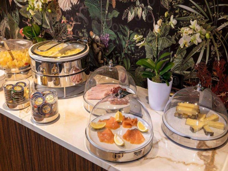 Hotel Aiglon image