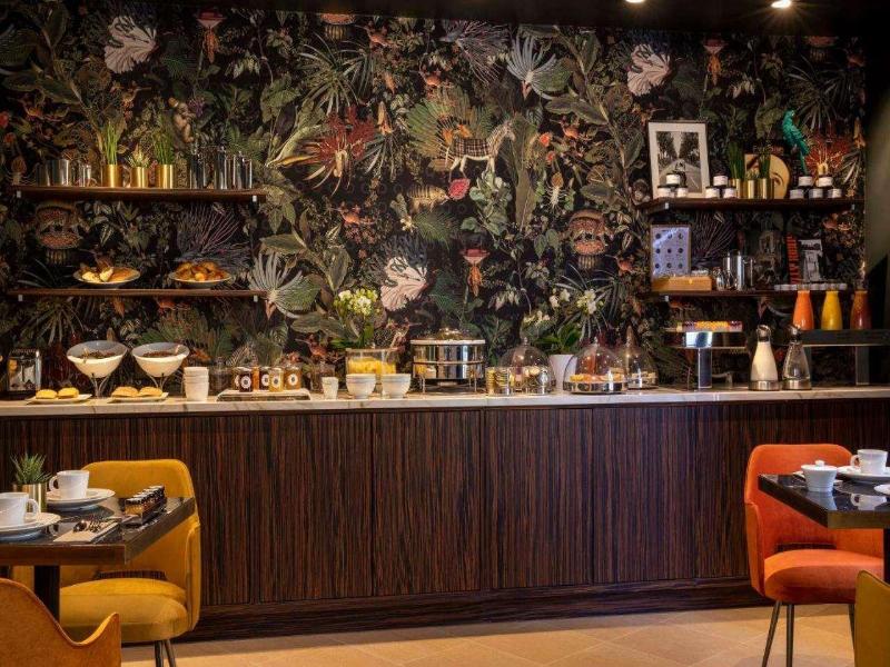 Hotel Aiglon image